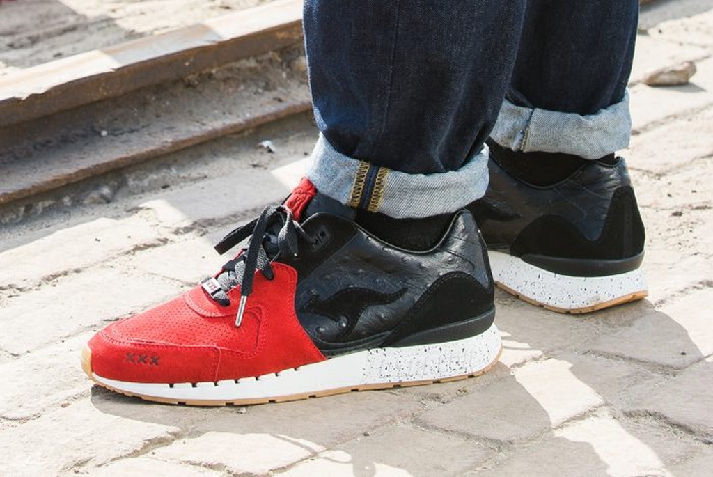 SneakerBaas-x-KangaROOS-Coil-R-2-Sin-City3-700x468